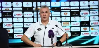 Esenler Erokspor Teknik Direktörü Mehmet Altıparmak: 'Bu bizim için çok özel bir maçtı'