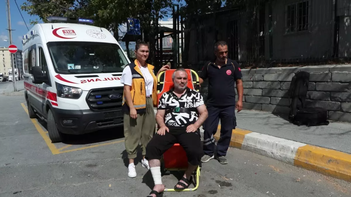 Esenyurt'ta ambulans şoförüne saldırı: 'Ölmediğime şükrediyorum'