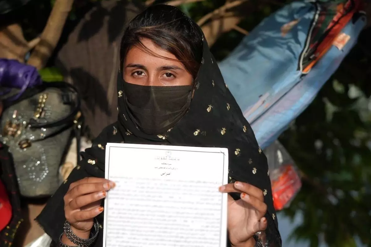 Taliban'ın Şeriat Hukuku Değişiklikleri Kadınları Etkiliyor