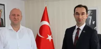 Ferizli Kaymakamı Hasan Balcı, Söğütlü Kaymakamlığına atanan Mehmet Göze'yi ziyaret etti