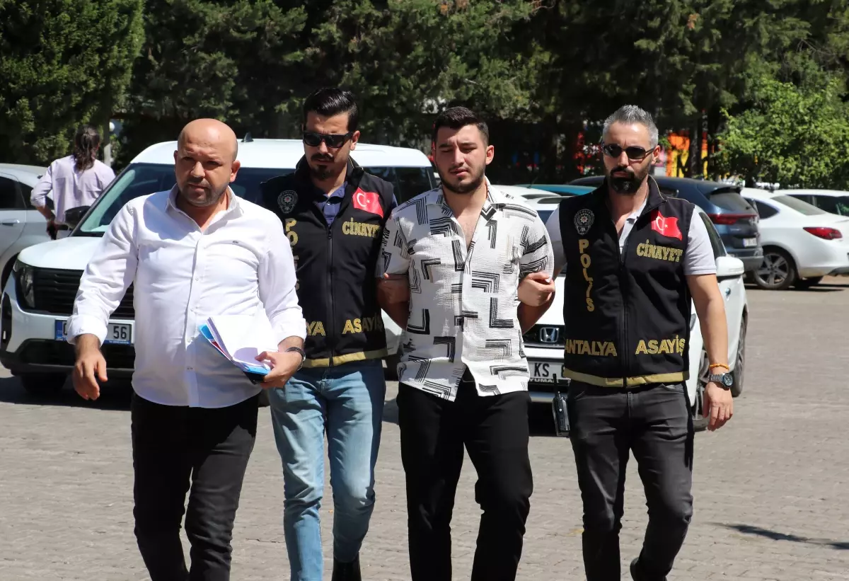 Antalya'da çekici şoförü tabancayla öldürüldü