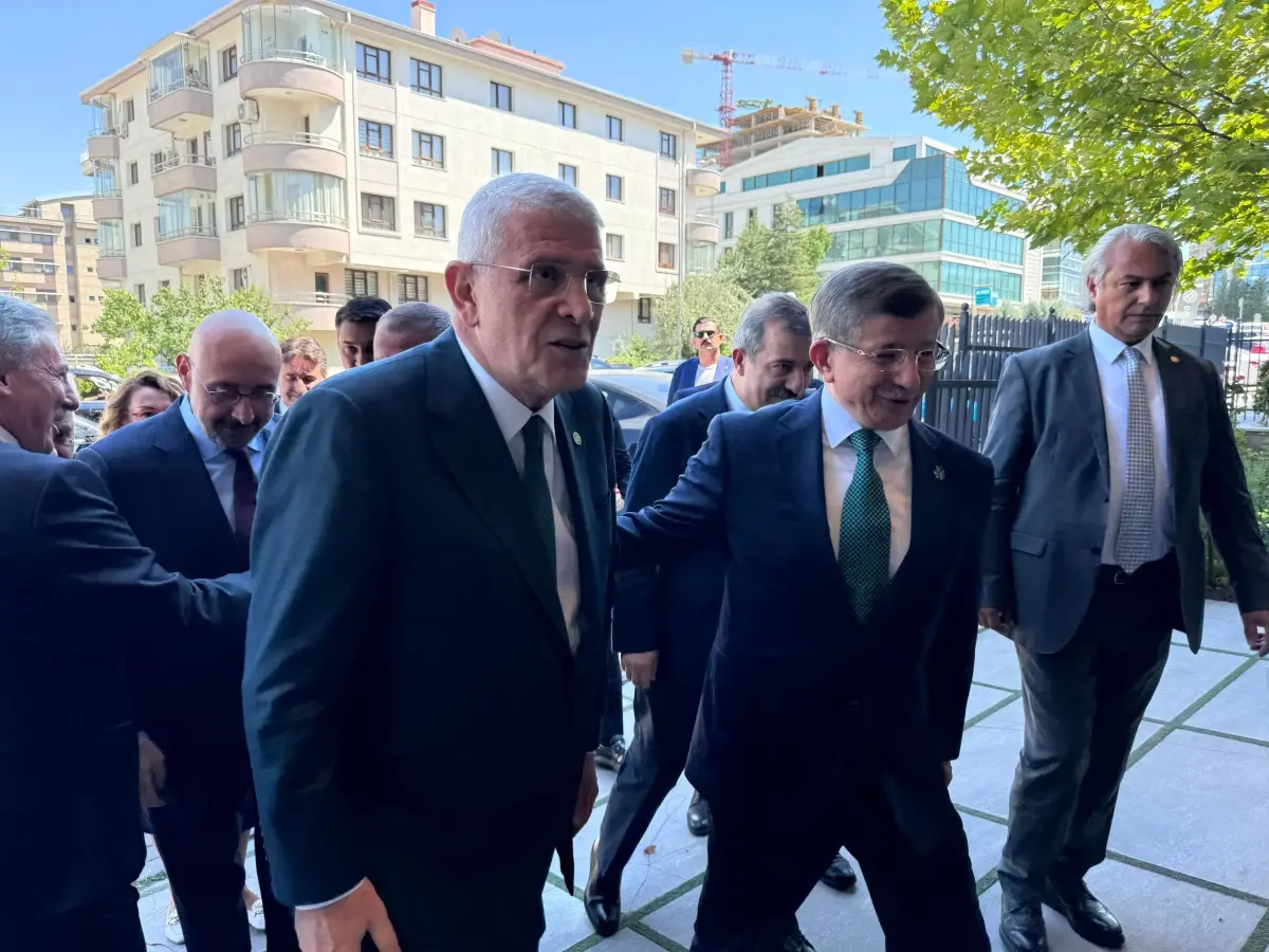 İYİ Parti Genel Başkanı Musavat Dervişoğlu: 'İYİ Parti'den AK Parti'ye geçiş olur mu?'