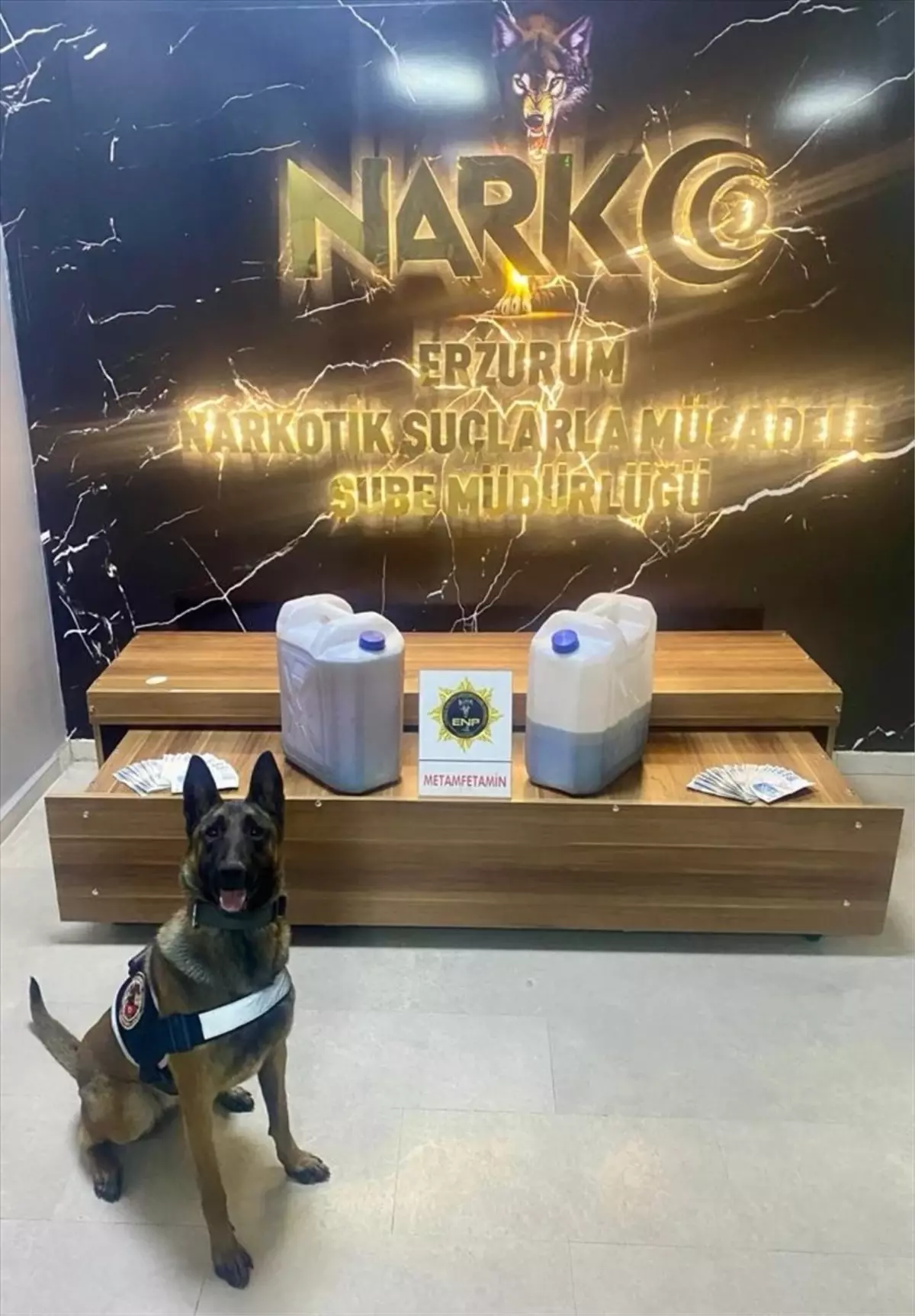 Erzurum'da 30 Kilo 50 Gram Likit Sentetik Uyuşturucuyla Gözaltına Alınan Zanlı Tutuklandı