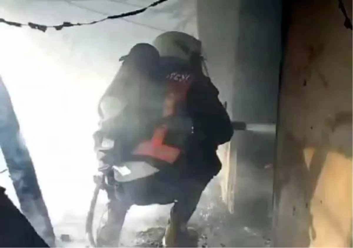 Mersin'de Ailevi Sorunlar Yaşayan Kişi Evini ve Otomobilini Ateşe Verdi