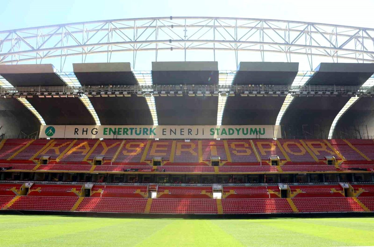 Kadir Has Şehir Stadyumu 90 Gün Sonra Taraftara Açılıyor