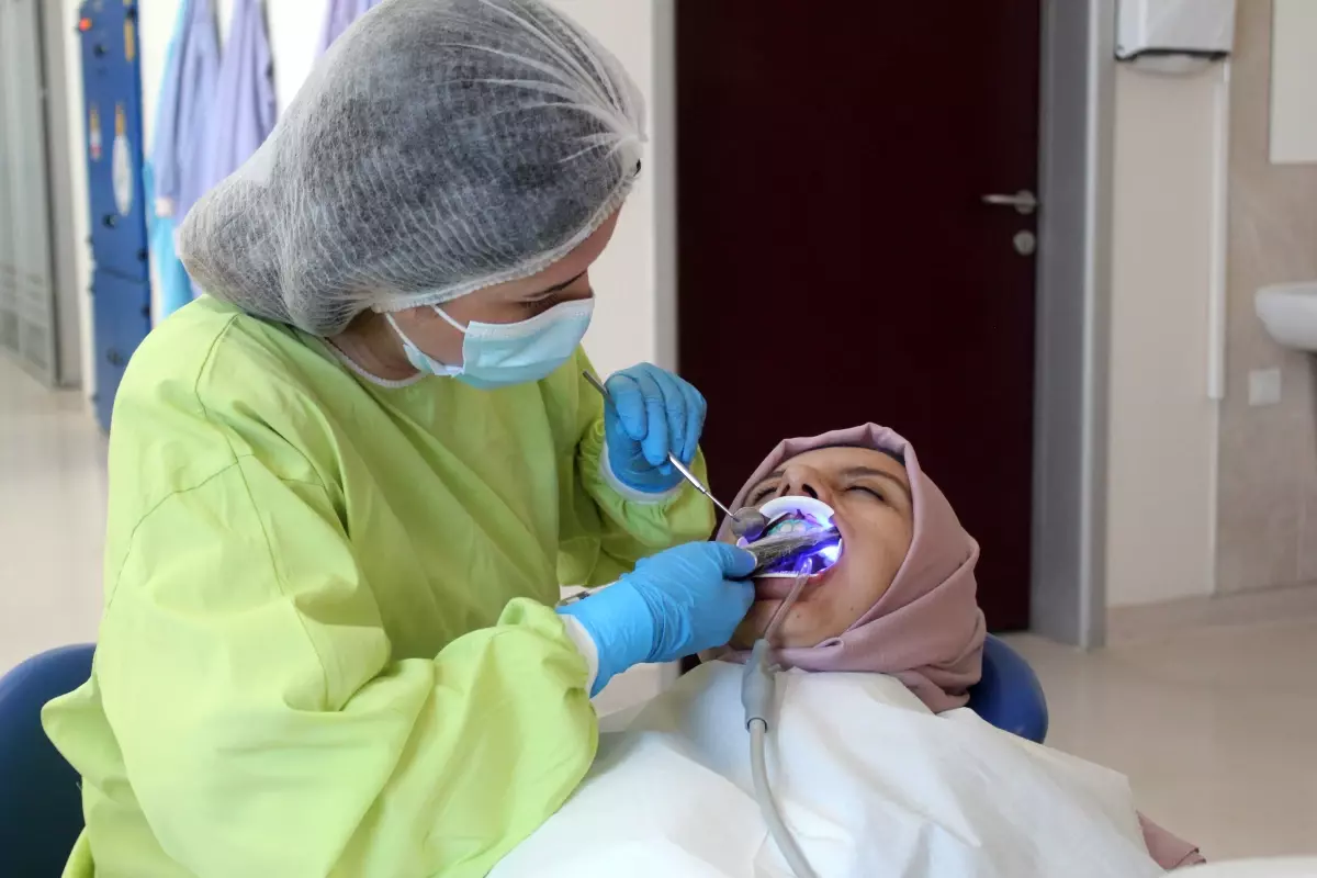 Dijital Diş Beyazlatma Setleri Kontrolsüz Kullanılıyor