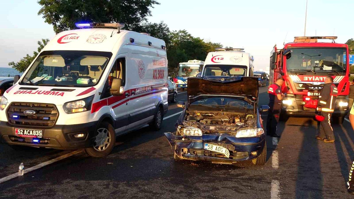 Ordu'da Zincirleme Trafik Kazası: 3 Kişi Yaralandı
