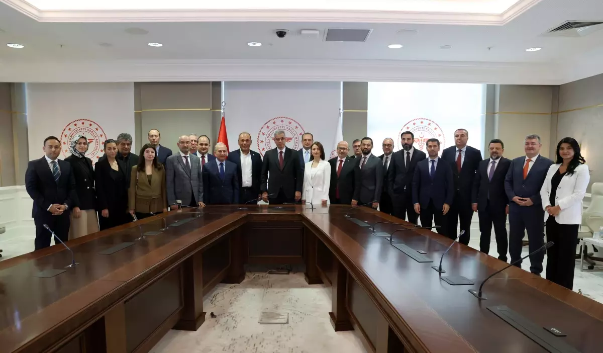 Sağlık Bakanı Memişoğlu: Aile hekimliğini kuvvetlendireceğiz