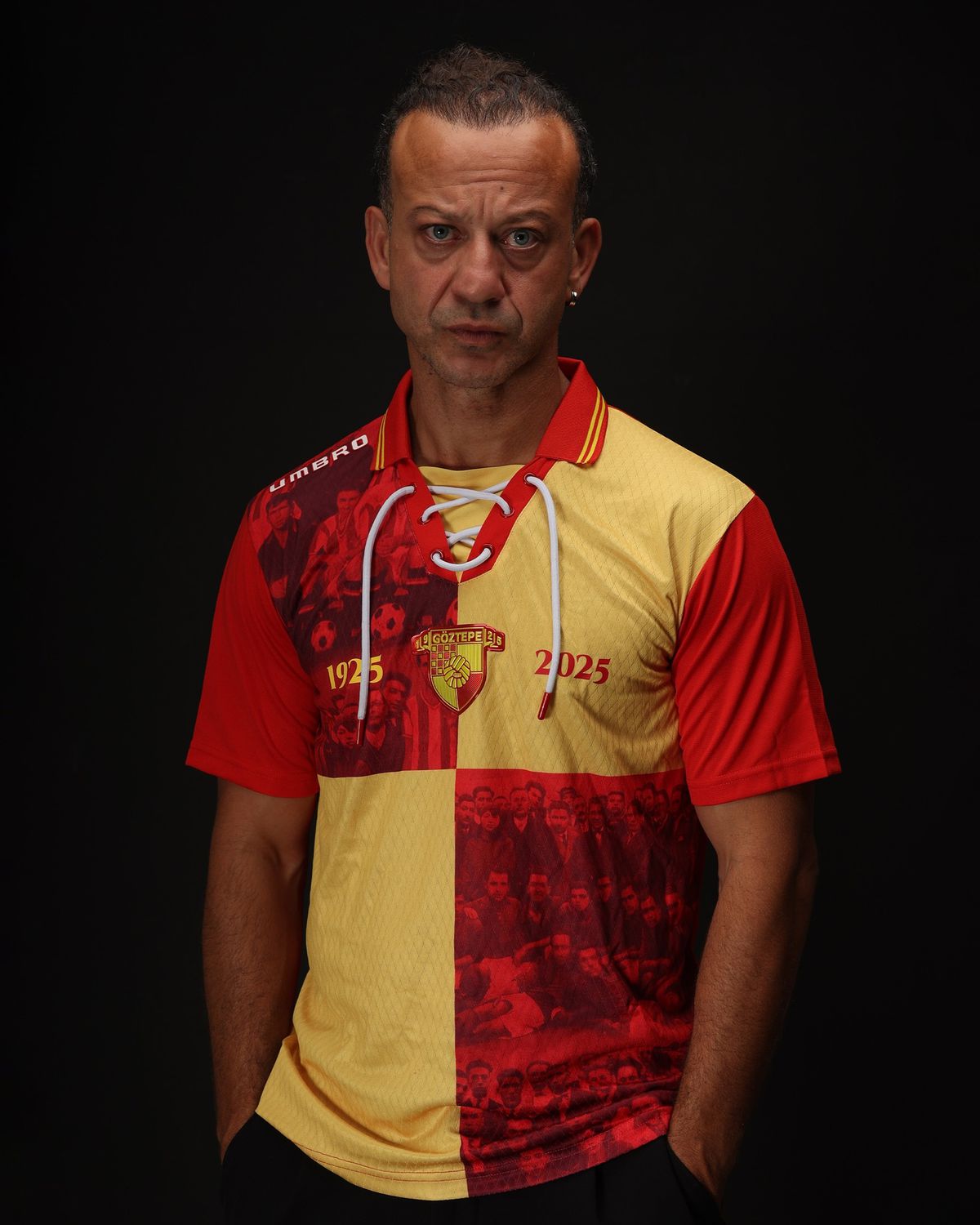 Göztepe, 100. yıl formasını tanıttı