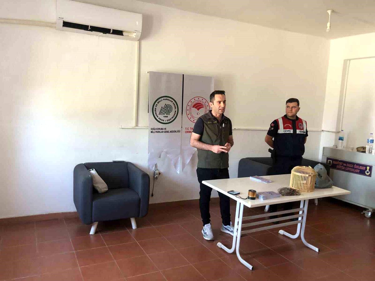 Iğdır Suveren Jandarma Karakol Komutanlığına doğa koruma eğitimi verildi