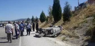 Manisa'da otomobil takla attı, yaralanan olmadı