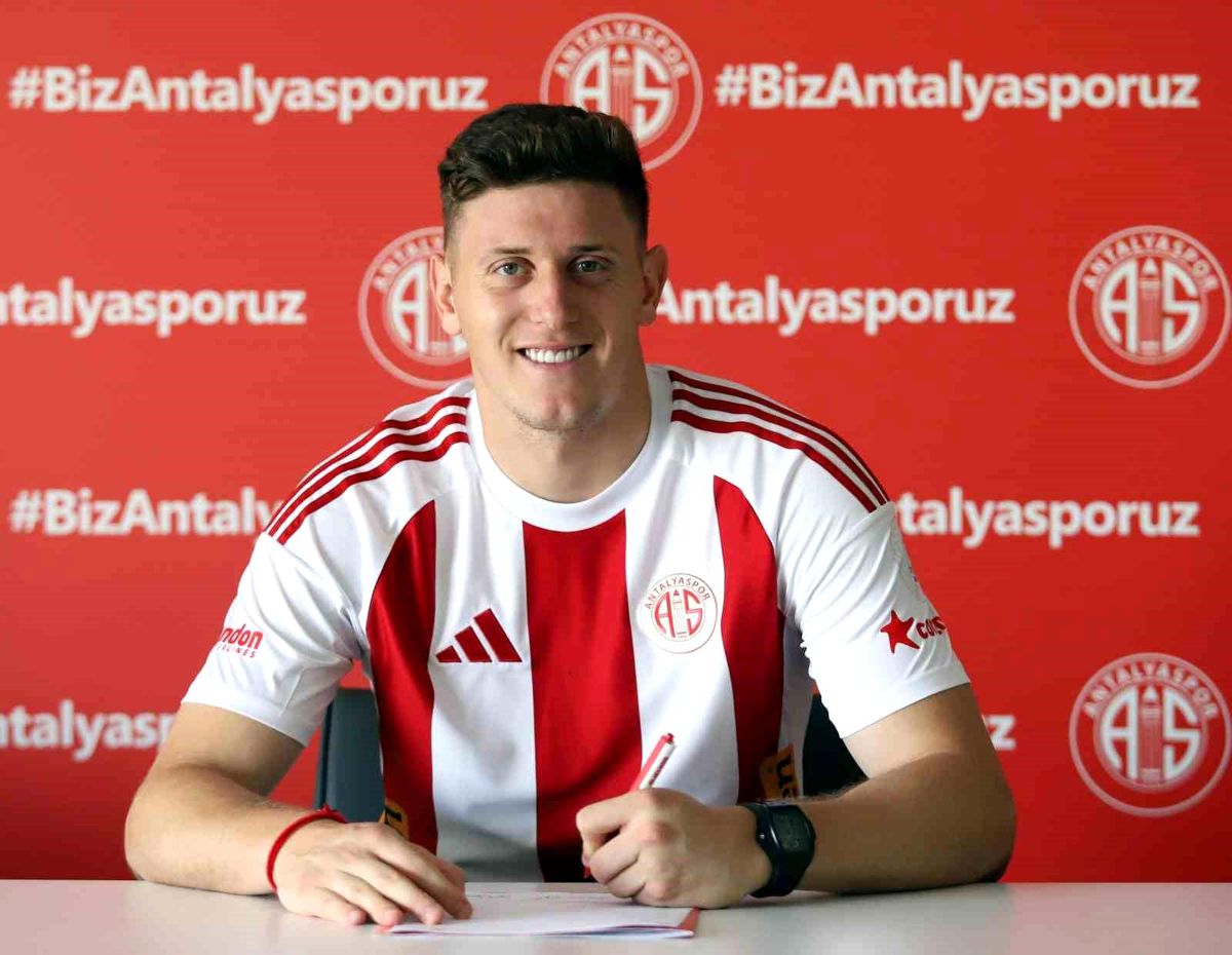 Antalyaspor, Adolfo Gaich'i 1 Yıllığına Kiraladı