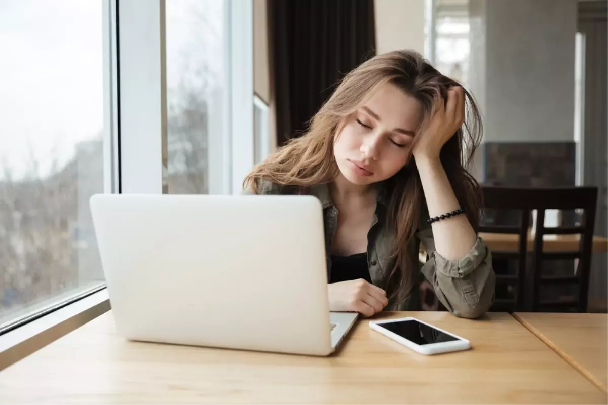 Bilgi Yükü ve Psikolojik Etkileri Açıklandı