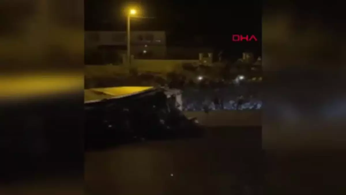 Burdur'da Lastiği Patlayan TIR Devrildi, Şoför Yaralandı