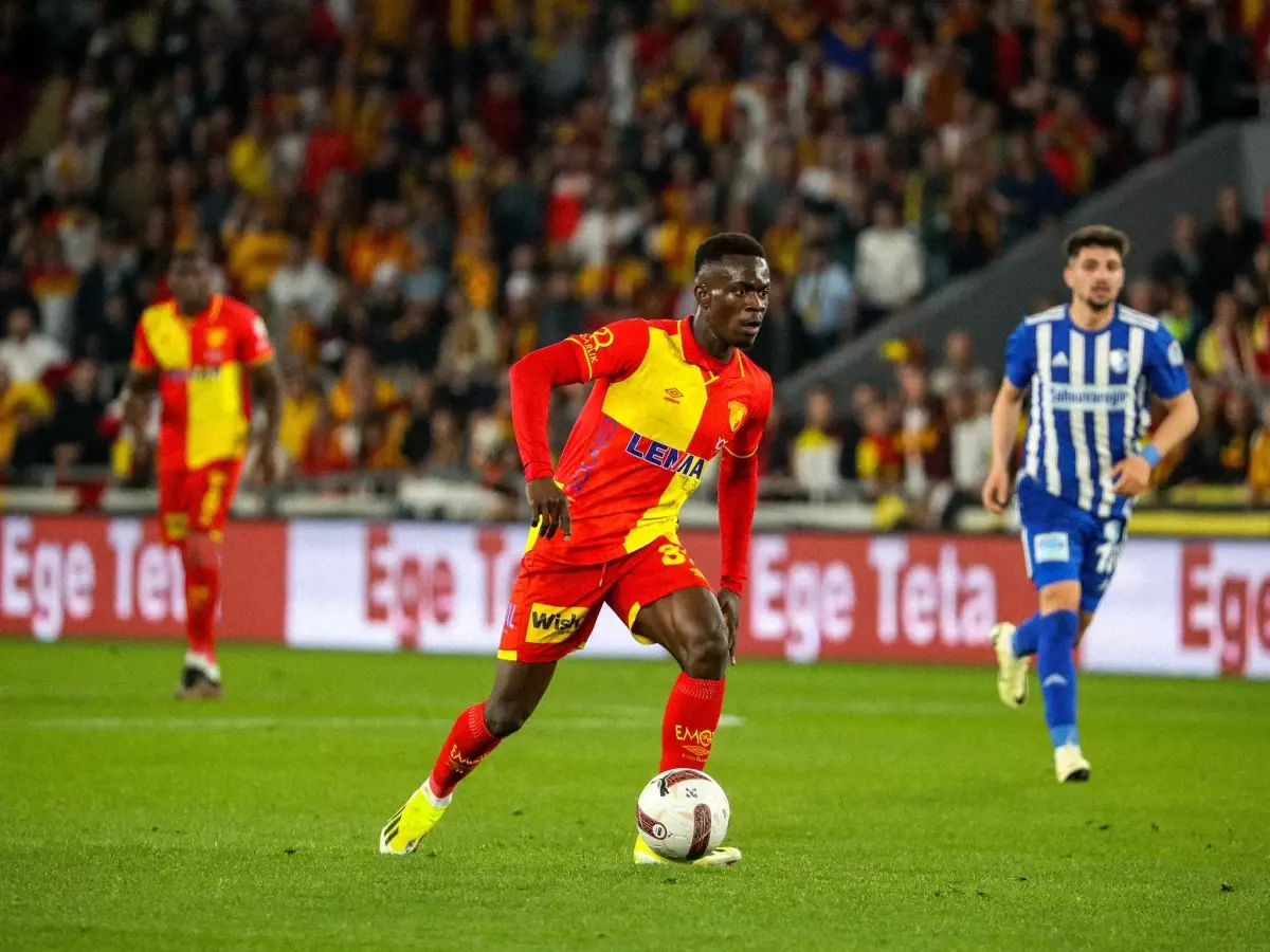 Göztepe'nin genç yıldızı Dennis, Fenerbahçe maçında da forma giyecek