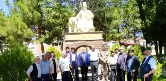 Çorum Valisi Doç. Dr. Zülkif Dağlı, Hacı Bektaş Veli Anadolu Kültür Vakfı'nı ziyaret etti