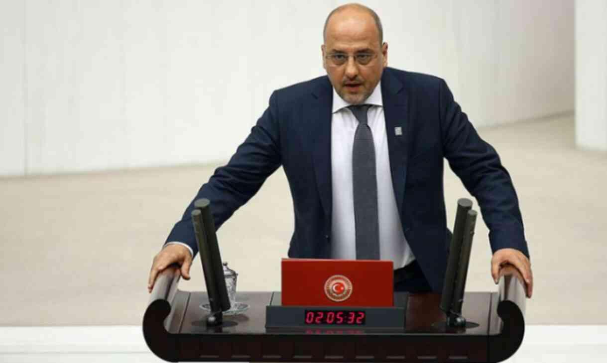 Ahmet Şık kimdir? Ahmet Şık kaç yaşında, nereli? Ahmet Şık kimdir? Ahmet Şık kaç yaşında, nereli?