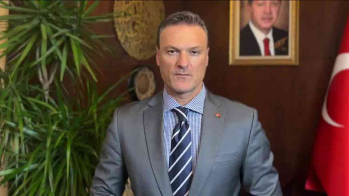 Alpay Özalan kimdir? AK Parti İzmir Milletvekili Alpay Özalan kaç yaşında ve nereli?