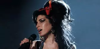 Amy Winehouse neden öldü? Amy Winehouse kaç yaşında öldü?