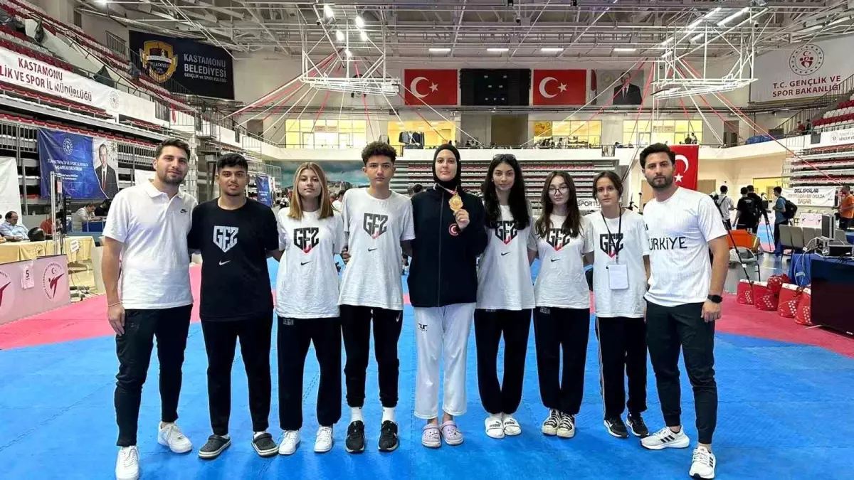 Elifnaz Köseoğlu Türkiye Gençler Taekwondo Şampiyonası'nda Şampiyon Oldu