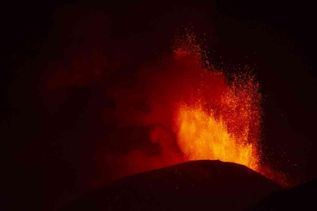 Etna yanardağı patladı mı? Yanardağ patlarsa ne olur? Etna yanardağı patladı mı? Yanardağ patlarsa ne olur?