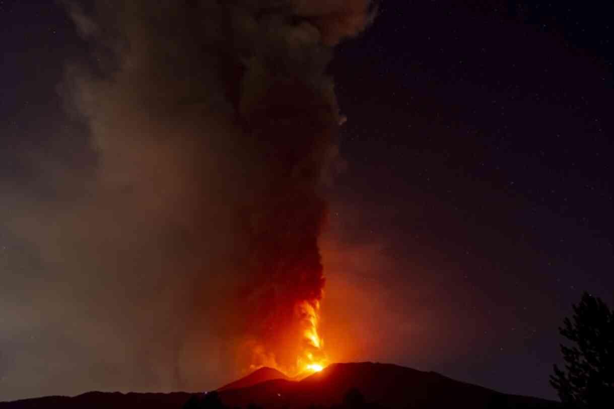 Etna yanardağı patladı mı? Yanardağ patlarsa ne olur? Etna yanardağı patladı mı? Yanardağ patlarsa ne olur?