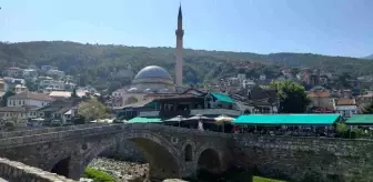 Kosova'nın Prizren şehrinde Akdere Nehri kuruma noktasına geldi