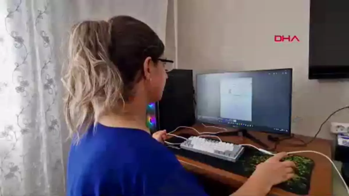 4 Çocuk Annesi Terzi Üniversiteye Gidiyor