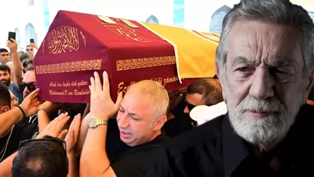 There was a commotion at Aydemir Akbaş's funeral! People were willing to crush each other just to catch a glimpse of the famous artist.