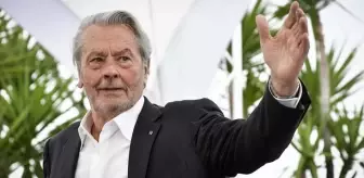 Fransız sinema efsanesi Alain Delon hayatını kaybetti