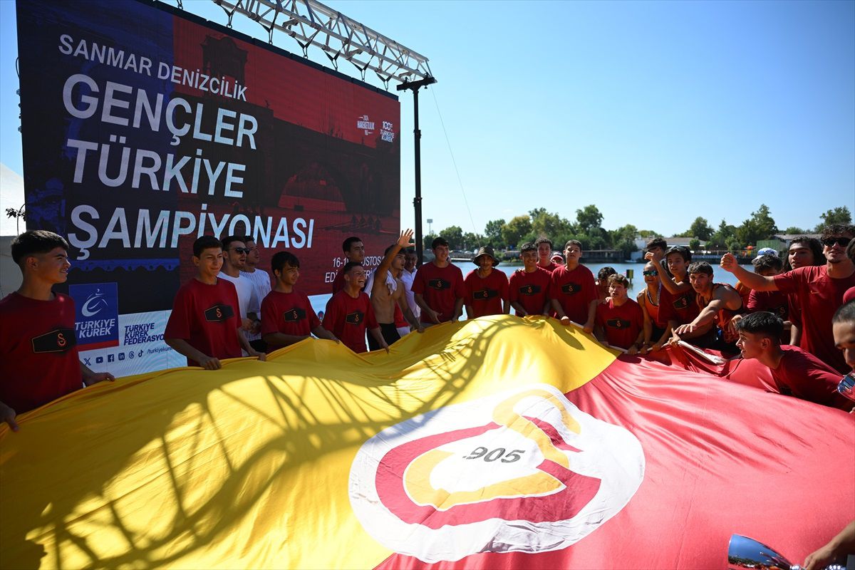 Edirne'de Gençler Türkiye Kürek Şampiyonası Tamamlandı