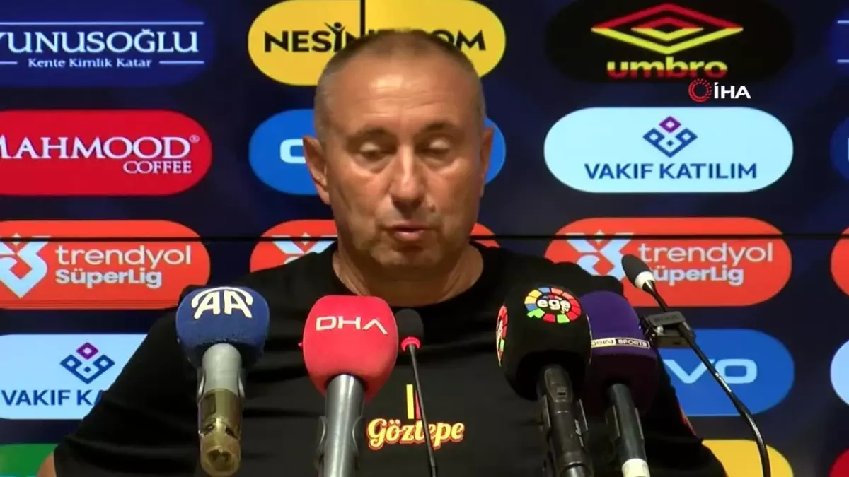Stanimir Stoilov: 'Sahada futbol savaşı yaşandı'