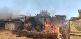 Tokat'ın Erbaa ilçesinde yangın: Ahır ve samanlık zarar gördü