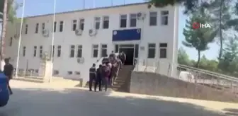 Diyarbakır'da jandarma dedektifleri 8 inek çalan 4 şüpheliyi yakaladı