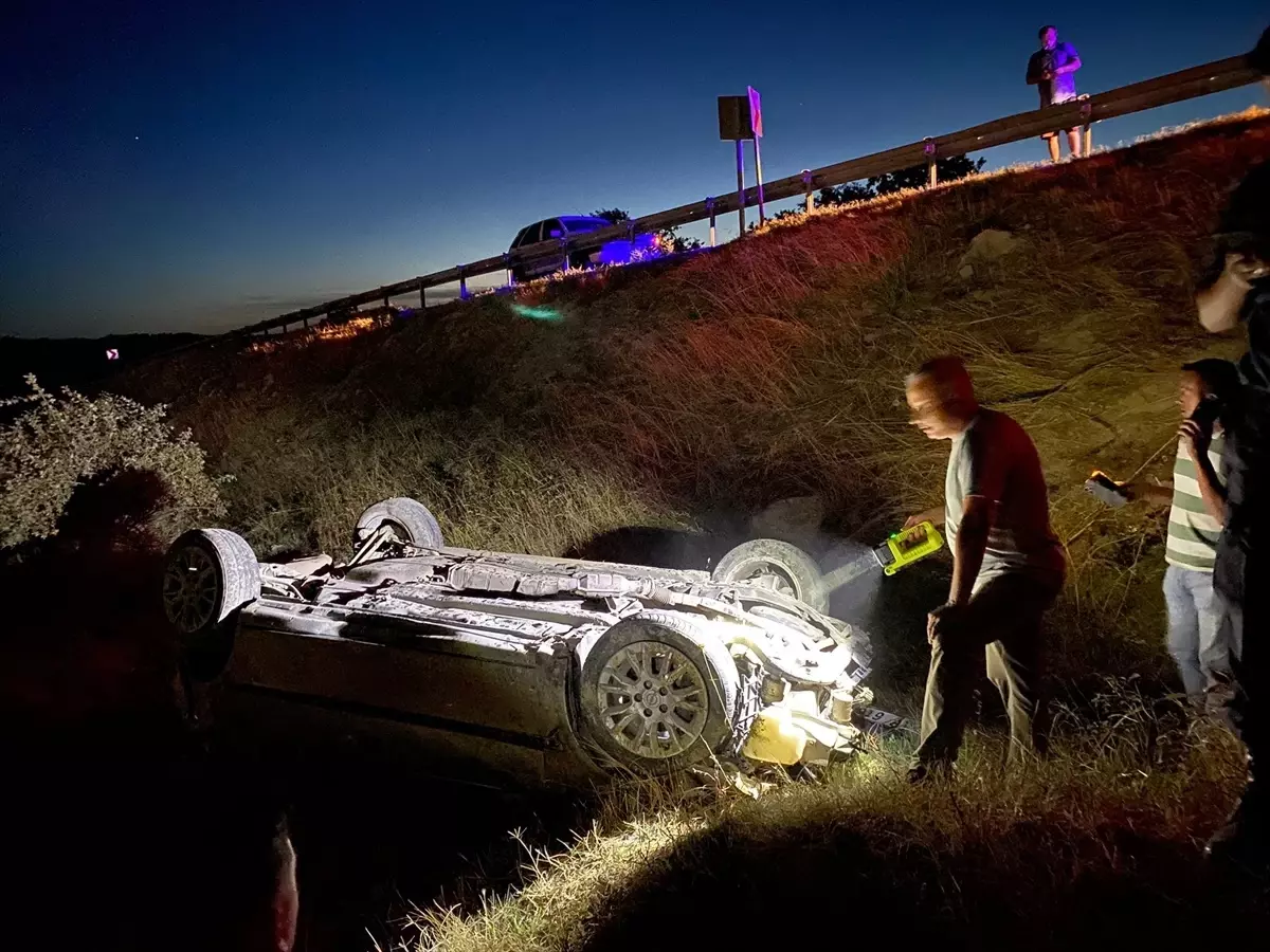 Kırklareli'nde Otomobil Şarampole Devrildi: 1 Ölü, 3 Yaralı