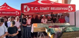 Kocaeli'de Göle Düşen 2 Çocuk ve Boğulan Babaanne Son Yolculuğuna Uğurlandı