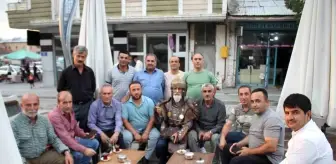 Hacı Hasan Keskin, Sultan Alparslan kostümüyle Malazgirt'te büyük ilgi gördü