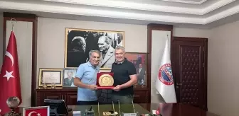 Şenol Güneş, Bulancak Belediyesini ziyaret etti