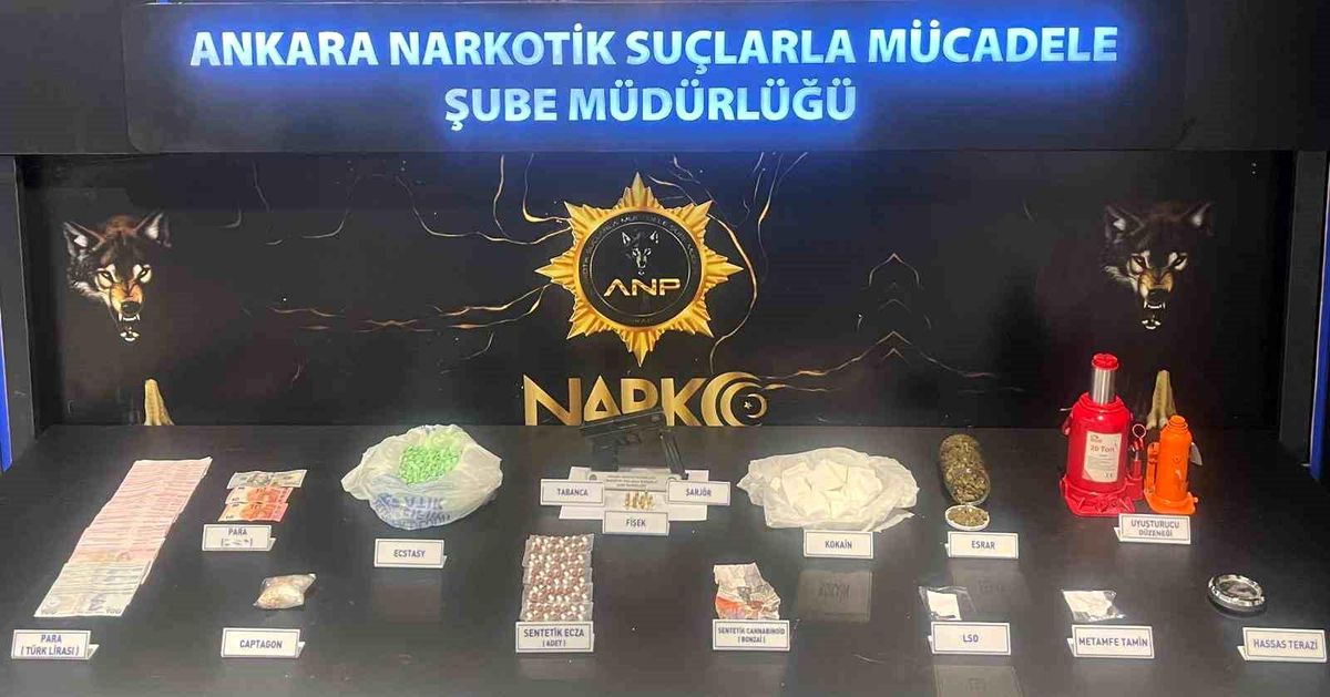 Ankara'da Narkotik Operasyonunda 14 Kişi Yakalandı