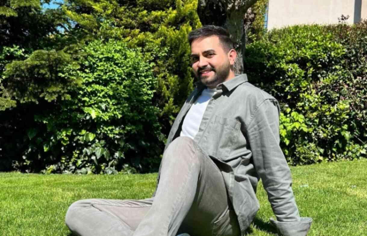 Kadir Ezildi'nin babası kimdir, ne iş yapıyor, kaç yaşında? Kadir Ezildi'nin babası doktor mu? Kadir Ezildi'nin babası kimdir, ne iş yapıyor, kaç yaşında? Kadir Ezildi'nin babası doktor mu?