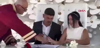 Nikah Memurunun Kızına Son Nikahı