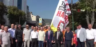 Taksicilere yapılan saldırılara dikkat çekmek için 16 kilometre koştular