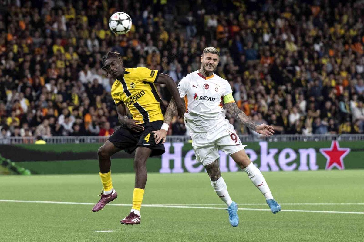 Galatasaray'ın Young Boys maçında Abdülkerim Bardakcı kırmızı kart gördü
