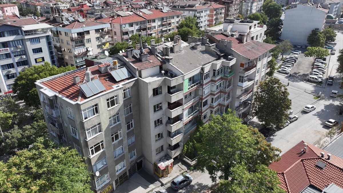 Konya Büyükşehir Belediyesi, Meydan Evleri Arkasındaki Yapıları Yıkıyor