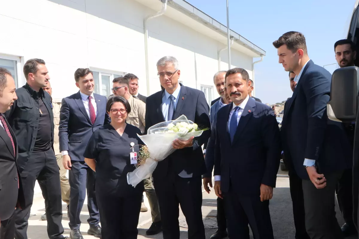 Sağlık Bakanı Hatay'da Sağlık Kuruluşlarını Ziyaret Etti