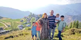 Fransız gelin, Artvin'deki köyde tatil yapıyor