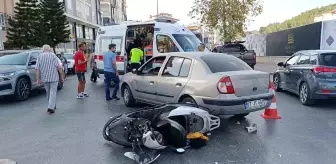 Antalya'da motosiklet ile otomobil çarpıştı: 2 yaralı