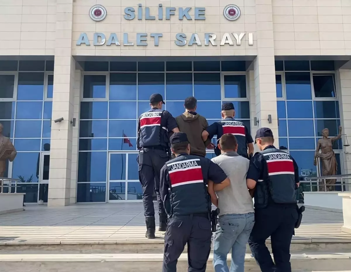 Silifke'de Kasten Orman Yakma Olayında 2 Kişi Gözaltına Alındı