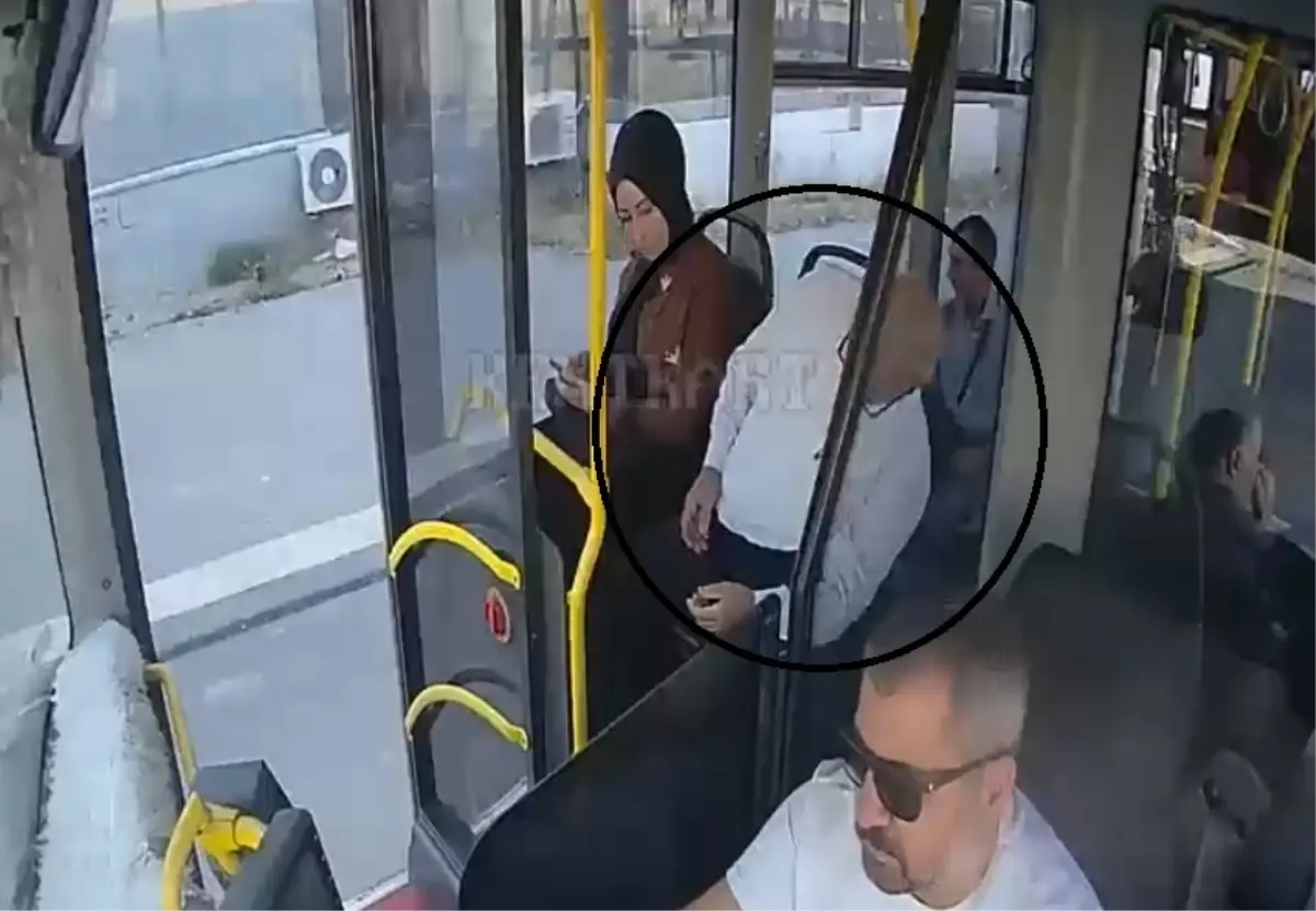 Sivas'ta Halk Otobüsünde Kalp Krizi Geçiren Yolcu Kurtarıldı