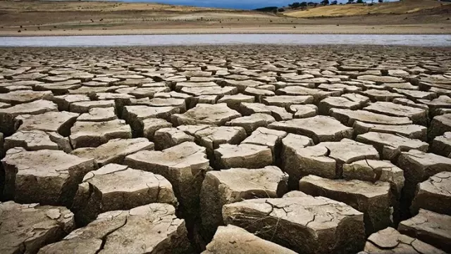 Amasya only has 10 days' worth of water left.